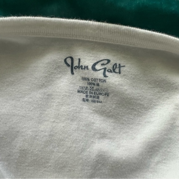 WHITE ZELLY TANK, WHITE BUTTON UP BRANDY MELVILLE/ JOHN GALT TANK TOP🤍🕊️🪴 - Picture 3 of 3